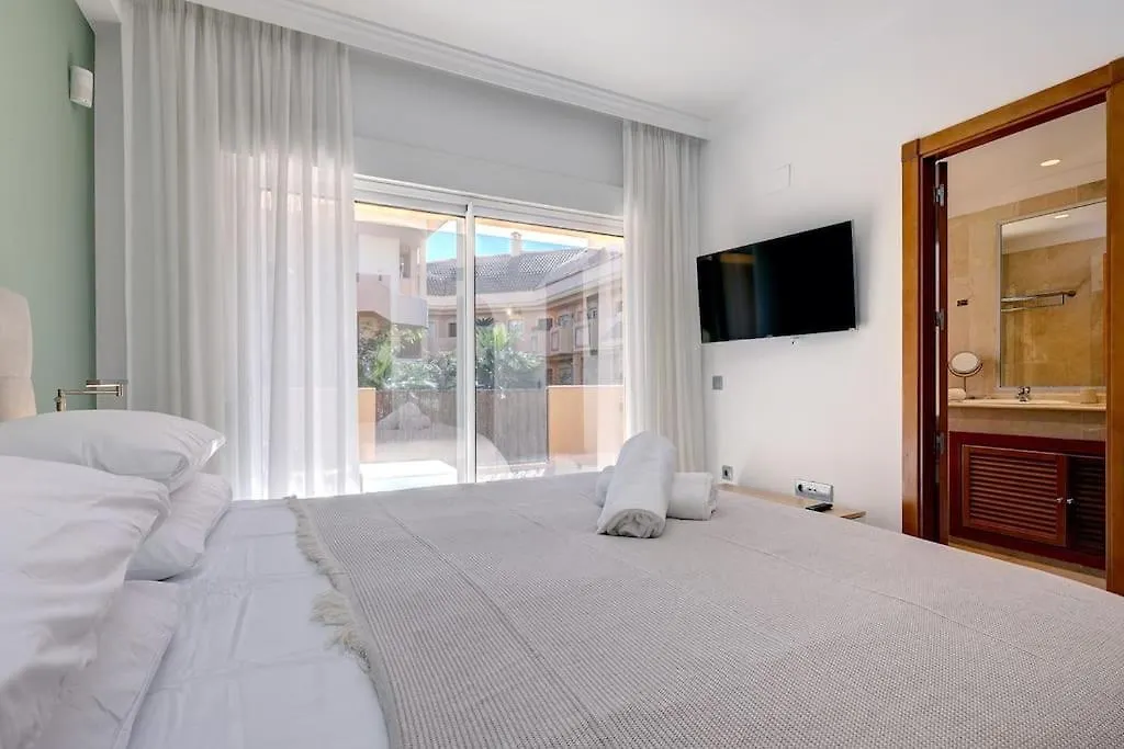 Stunning 2 Bedroom Apartment In Aloha Hill Club Marbella Spain