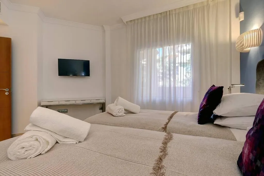 Stunning 2 Bedroom Apartment In Aloha Hill Club Marbella 0*,