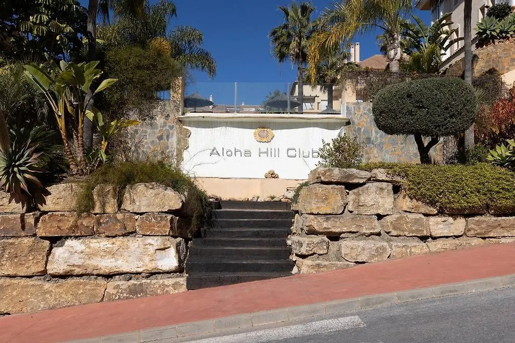 Stunning 2 Bedroom Apartment In Aloha Hill Club Marbella